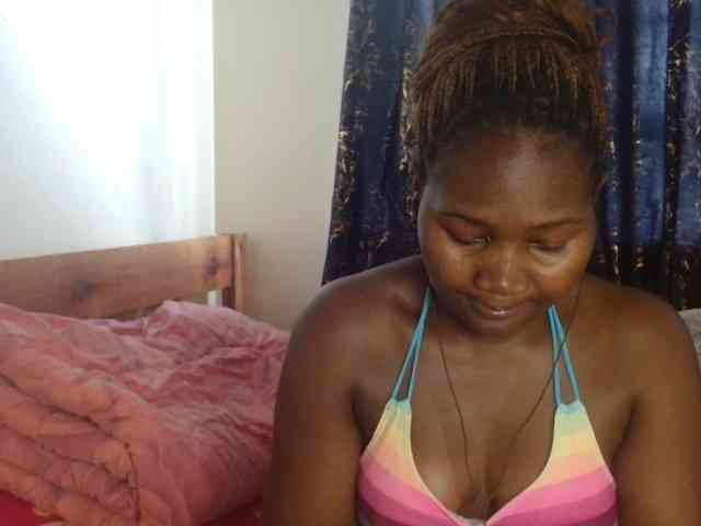 Sexxy-pretty24 webcam