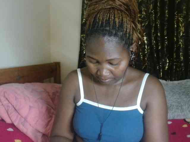 Sexxy-pretty24 webcam