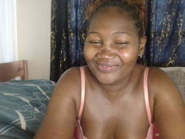 Sexxy-pretty24 webcam