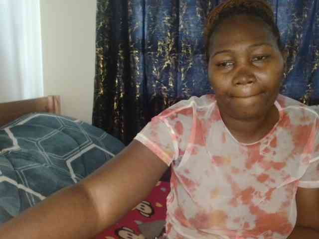 Sexxy-pretty24 webcam