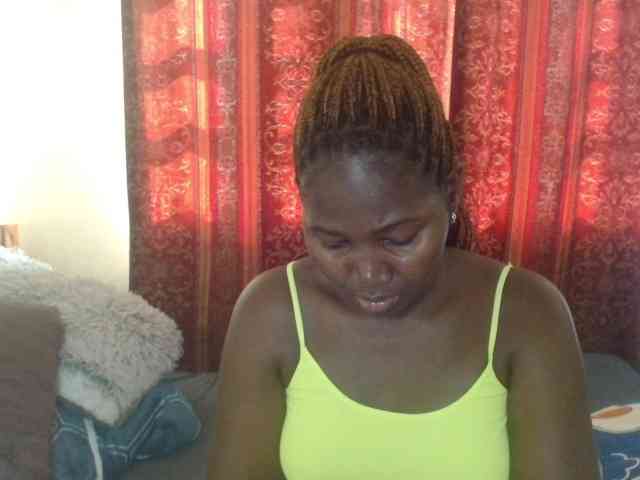 Sexxy-pretty24 webcam