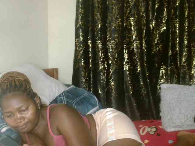 Sexxy-pretty24 webcam