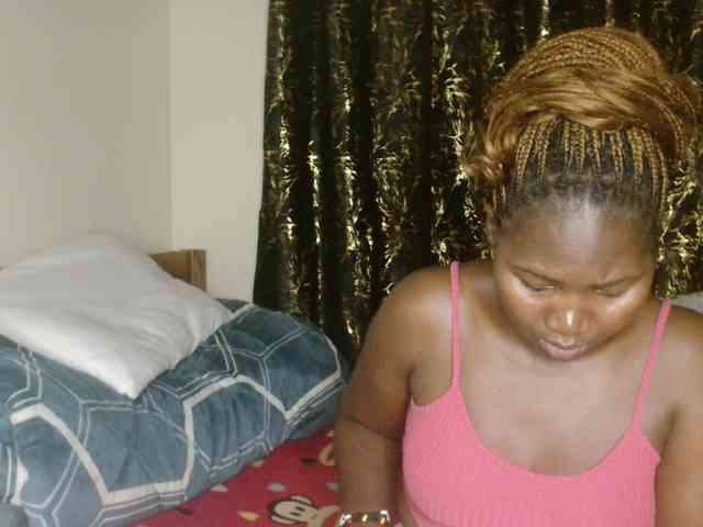 Sexxy-pretty24 webcam