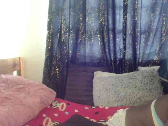 Sexxy-pretty24 webcam