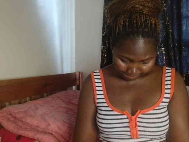 Sexxy-pretty24 webcam