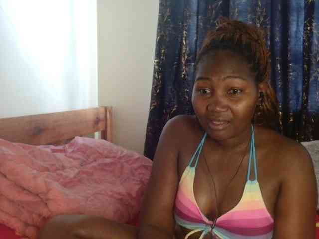 Sexxy-pretty24 webcam