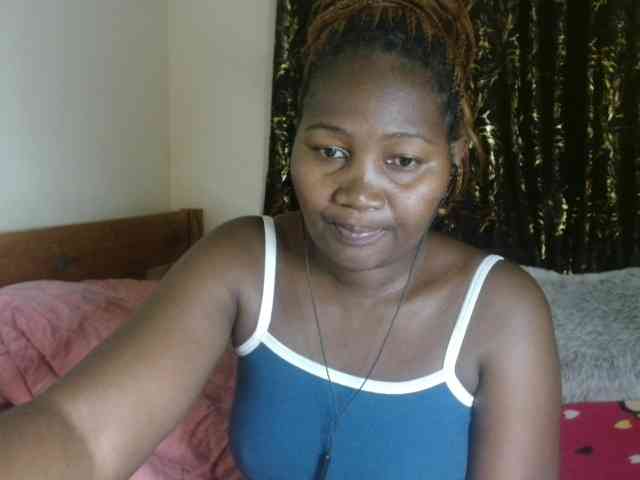 Sexxy-pretty24 webcam