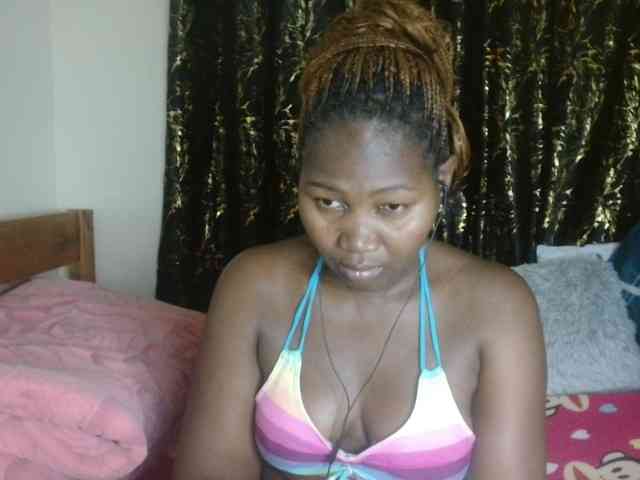 Sexxy-pretty24 webcam