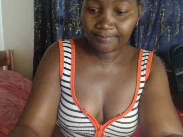 Sexxy-pretty24 webcam