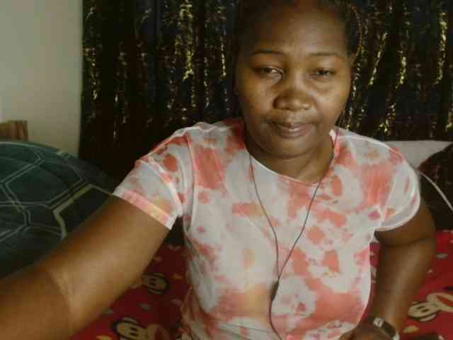 Sexxy-pretty24 webcam