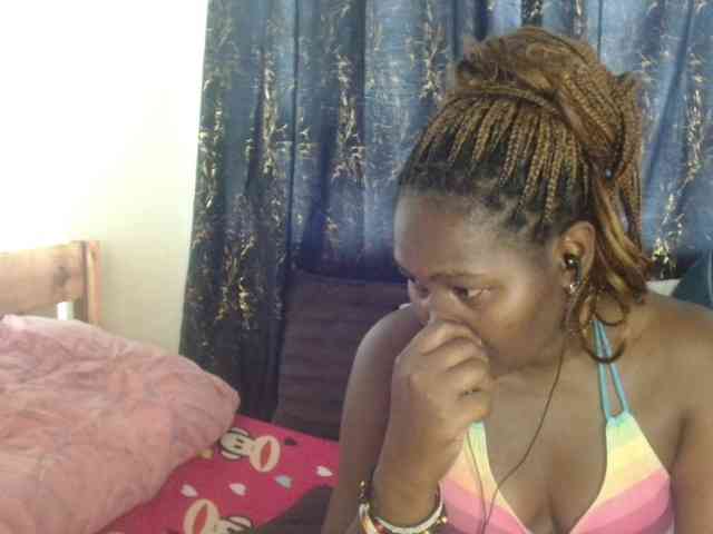 Sexxy-pretty24 webcam