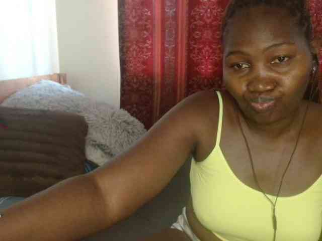 Sexxy-pretty24 webcam