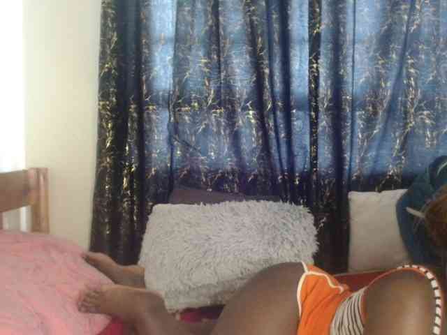 Sexxy-pretty24 webcam