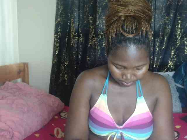 Sexxy-pretty24 webcam