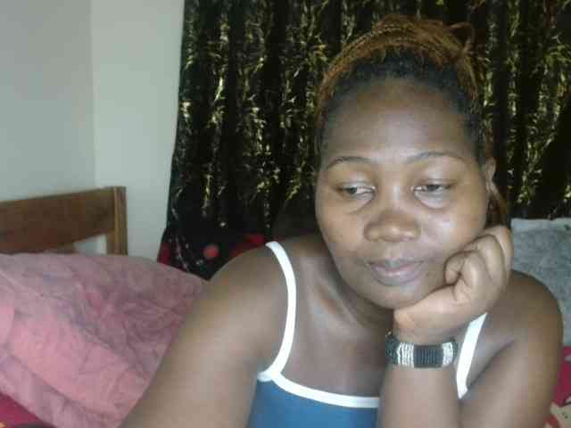 Sexxy-pretty24 webcam