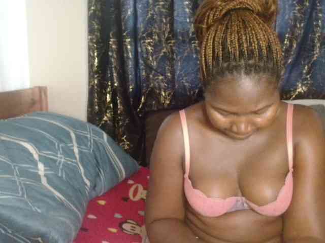 Sexxy-pretty24 webcam