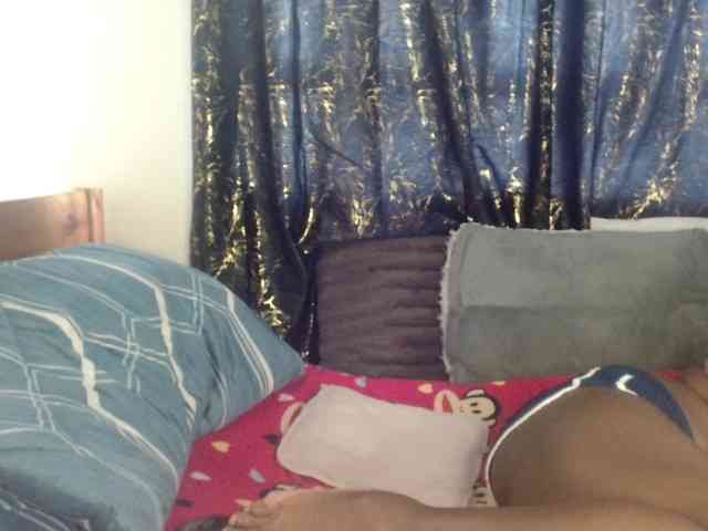 Sexxy-pretty24 webcam