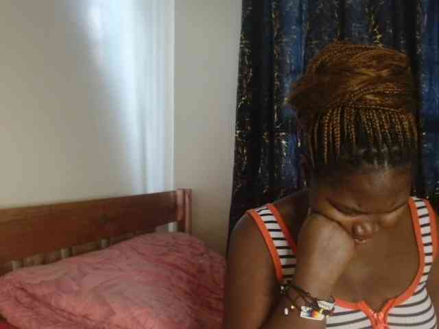 Sexxy-pretty24 webcam