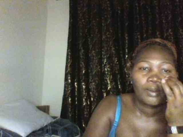 Sexxy-pretty24 webcam