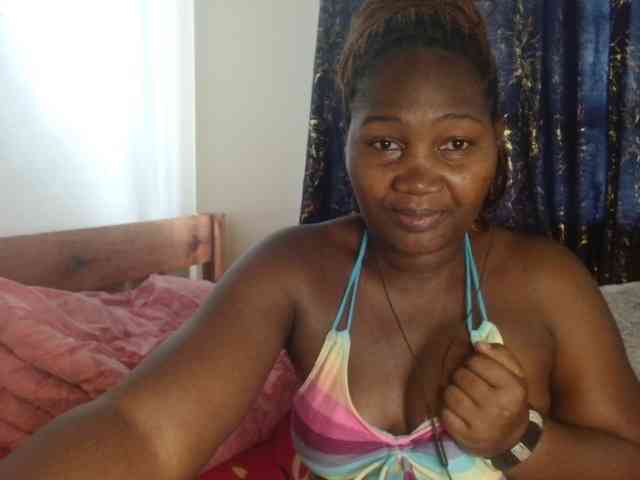 Sexxy-pretty24 webcam