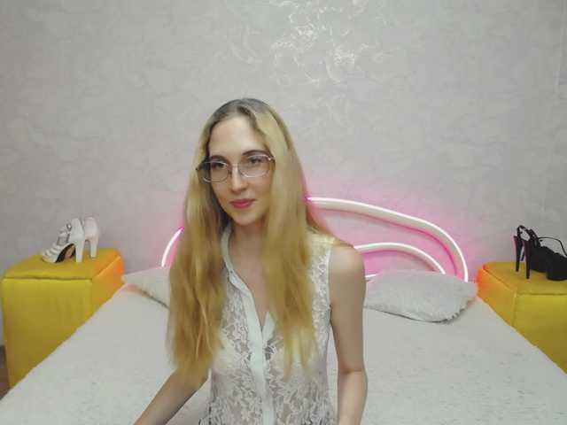 LizzieBrait webcam