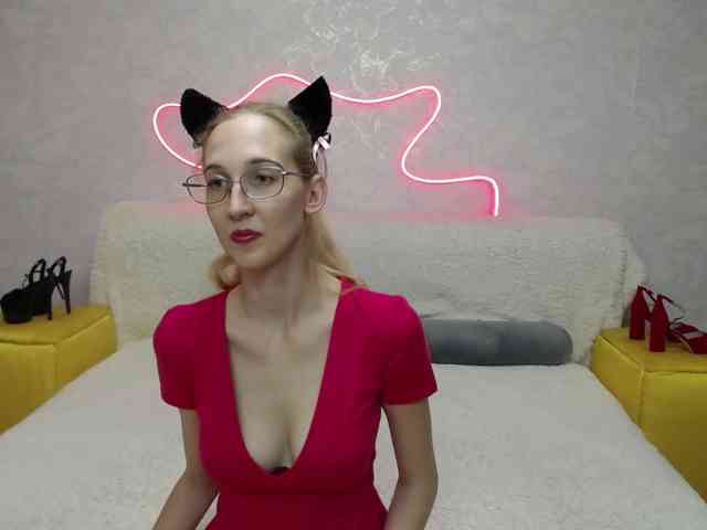 LizzieBrait webcam