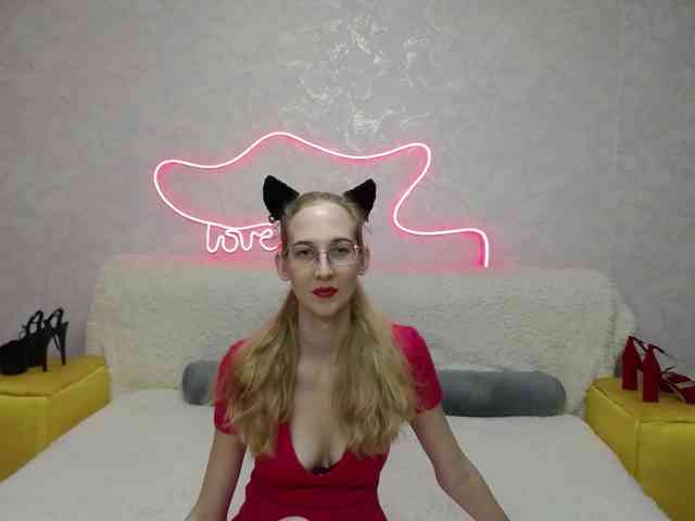 LizzieBrait webcam