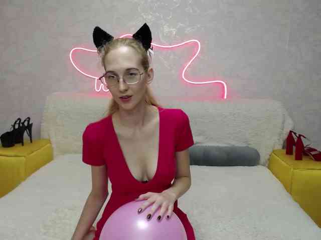 LizzieBrait webcam