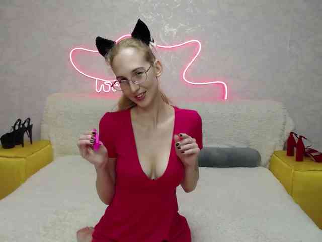 LizzieBrait webcam