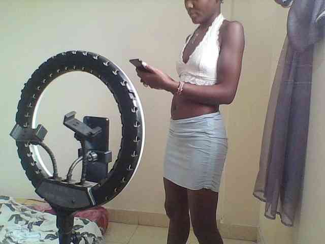 FelistaKeneddy webcam