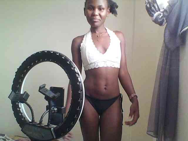 FelistaKeneddy webcam