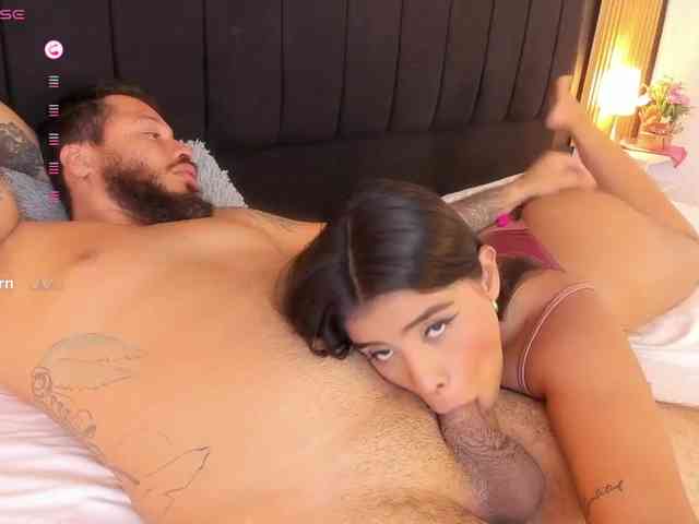 Hornycouple18 webcam