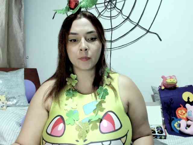 SuzyGamingFairy webcam