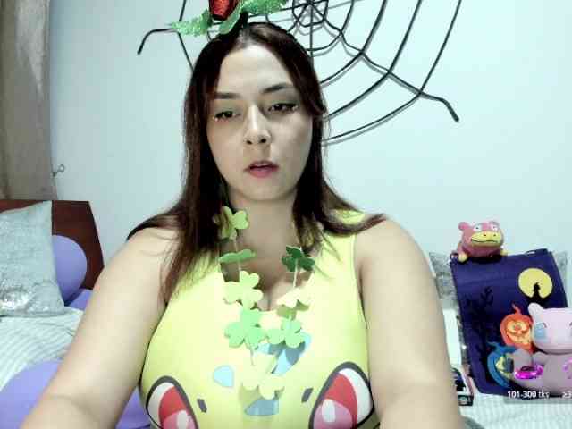 SuzyGamingFairy webcam