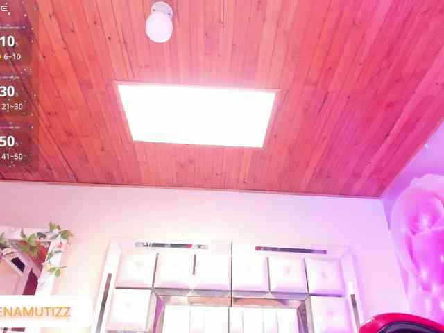 Yelena-mutiz webcam