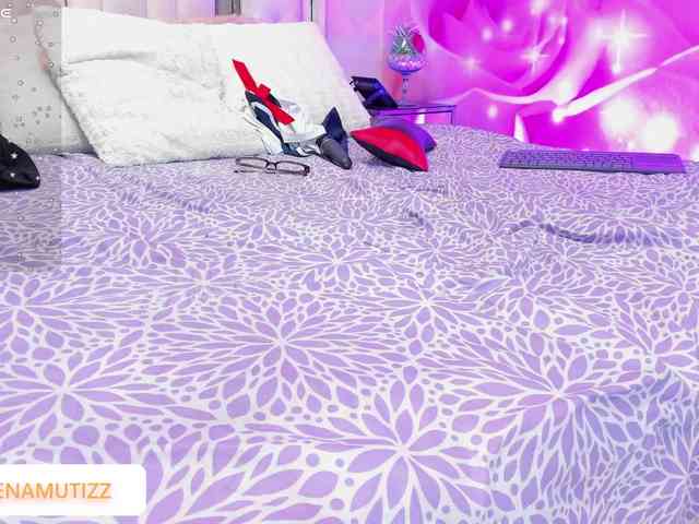 Yelena-mutiz webcam