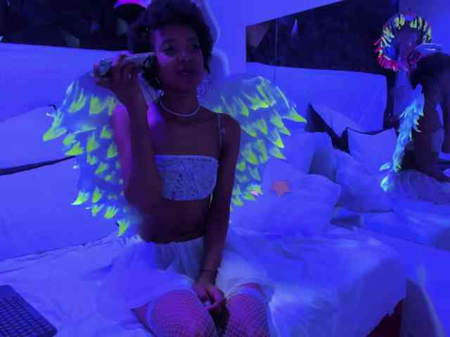 AnnieSanz webcam