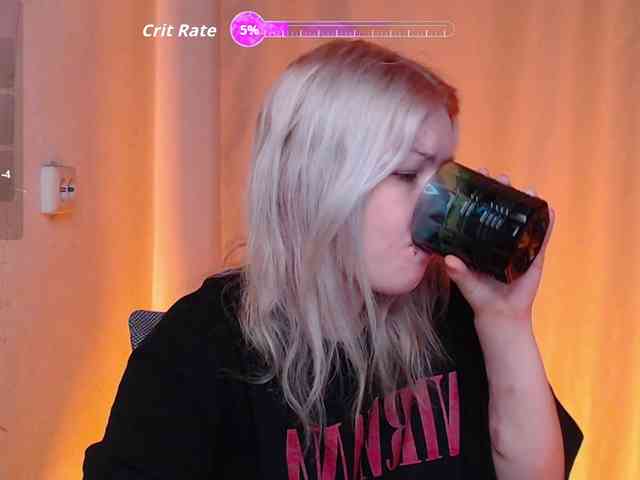 CherryNight666 webcam