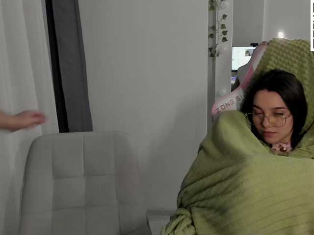 Vai a chattare su FanatKenli FanatKenli