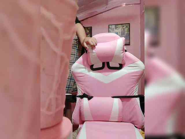 hornylittleprincess69 webcam