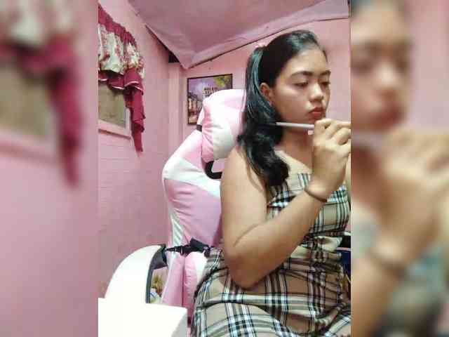 hornylittleprincess69 webcam