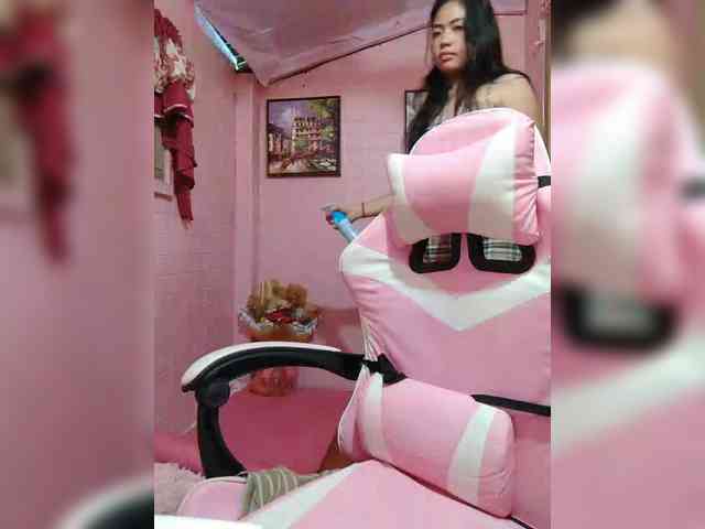 hornylittleprincess69 webcam