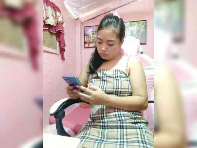 hornylittleprincess69 webcam