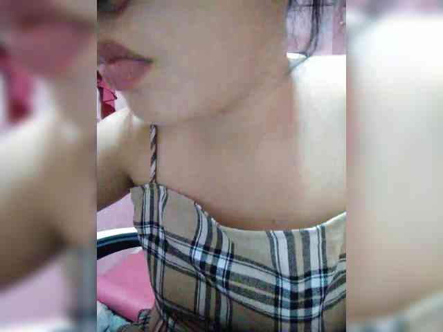 hornylittleprincess69 webcam