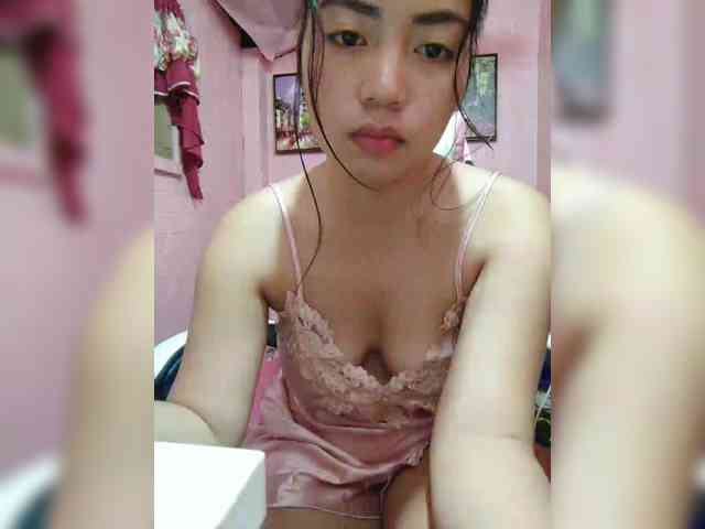 hornylittleprincess69 webcam