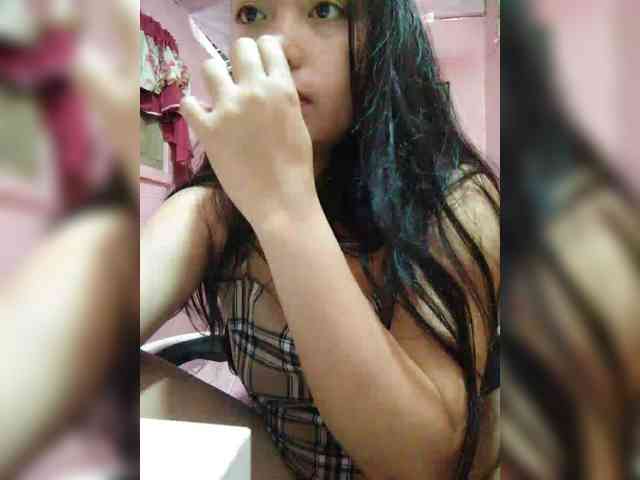 hornylittleprincess69 webcam