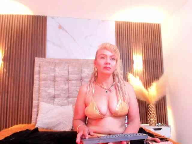 taylor-anastasia webcam