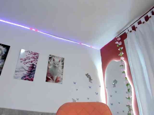 melody-cute10 webcam