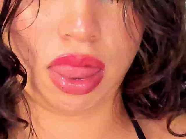 Bong-cams9392 webcam