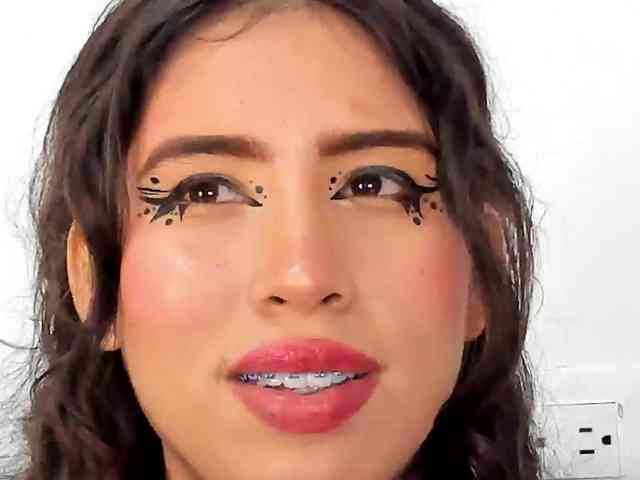 Bong-cams9392 webcam